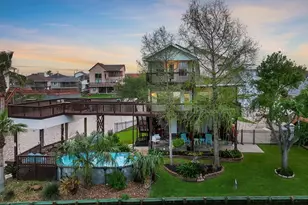 9 S Sandpiper St, La Marque, TX 77568 - Photo 6