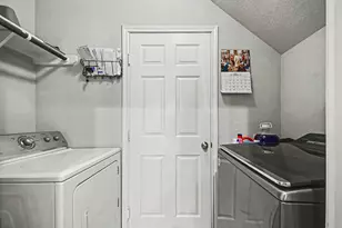 6523 Macroom Meadows Ln, Houston, TX 77048 - Photo 20