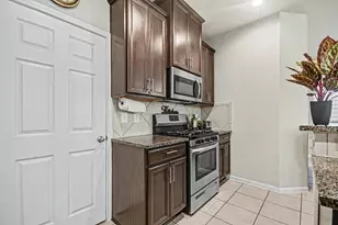 6523 Macroom Meadows Ln, Houston, TX 77048 - Photo 6