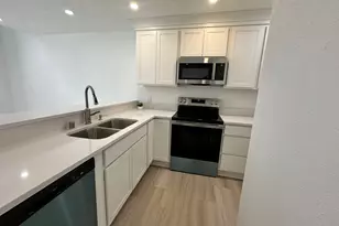 2800 Jeanetta St, Houston, TX 77063 - Photo 10