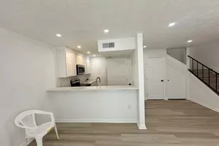 2800 Jeanetta St, Houston, TX 77063 - Photo 14