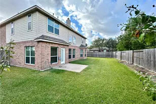 2518 Brittany Lakes, League City, TX 77573 - Photo 18