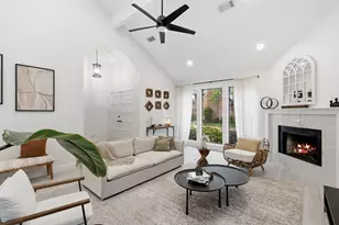 9584 Doliver Dr, Houston, TX 77063 - Photo 14