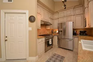 12625 Memorial Dr, Houston, TX 77024 - Photo 6
