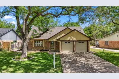 5918 Par Four Drive, Houston, TX 77088 - Photo 1