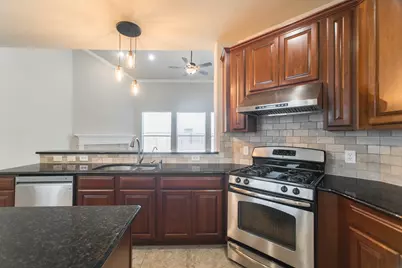 139 S Rocky Point Cir, The Woodlands, TX 77389 - Photo 12