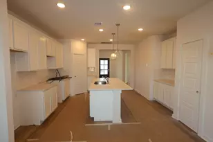 1234 Sacred Light Ln, La Marque, TX 77568 - Photo 4