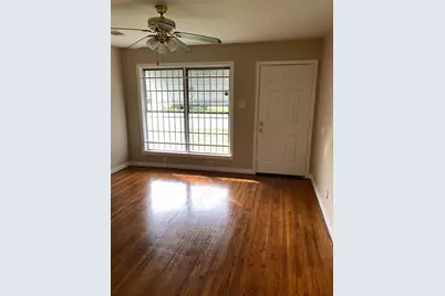10112 Homestead Road, Houston, TX 77016 - Photo 2