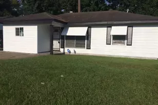 10112 Homestead Rd, Houston, TX 77016 - Photo 1