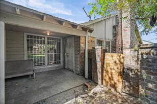 5618 Easthampton Dr, Houston, TX 77039 - Photo 2