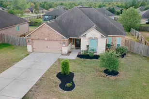 18852 Atascosa Trail, Magnolia, TX 77355 - Photo 2