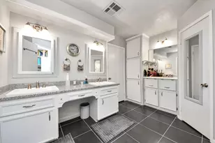 15214 Pebble Bend Dr, Houston, TX 77068 - Photo 4