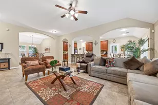 7 Cayahoga Court, The Woodlands, TX 77389 - Photo 6