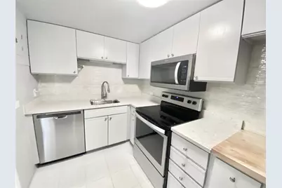 2016 Main Street #720, Houston, TX 77002 - Photo 2