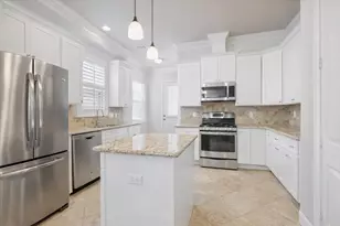 11002 Upland Forest Dr, Houston, TX 77043 - Photo 6