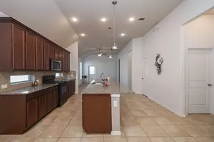 5406 Baronet Dr, Katy, TX 77493 - Photo 4