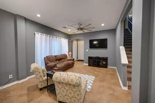 746 San Jacinto Circle, Baytown, TX 77521 - Photo 10