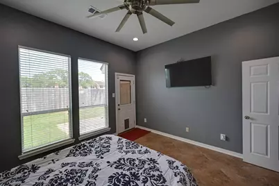 746 San Jacinto Circle, Baytown, TX 77521 - Photo 8