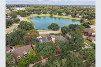 8006 Meadow Pond Drive, Missouri City, TX 77459 - Photo 2