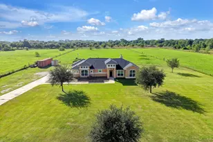 8131 Brinkmeyer Rd, Needville, TX 77461 - Photo 1
