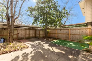 7965 Kendalia Dr, Houston, TX 77036 - Photo 2