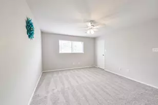 10811 Richmond Ave, Houston, TX 77042 - Photo 32