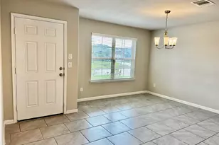 8210 Oakleaf Meadow Ct, Rosharon, TX 77583 - Photo 4