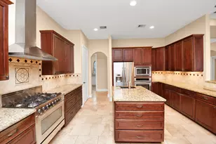 1611 Lynnview Dr, Houston, TX 77055 - Photo 8