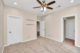 1611 Lynnview Dr, Houston, TX 77055 - Photo 40