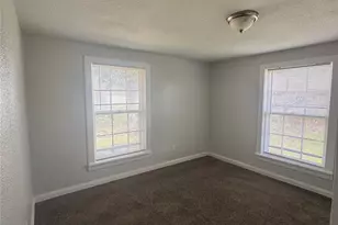 512 Rice St, Angleton, TX 77515 - Photo 8