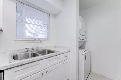 12615 Brookglade Circle #201, Houston, TX 77099 - Photo 14