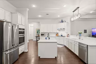 205 Friesian Ln, The Woodlands, TX 77382 - Photo 6