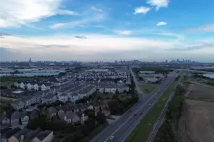 10818 Almeda Park Dr, Houston, TX 77045 - Photo 38