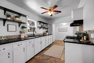 1106 W Rusk St St, Jacksonville, TX 75766 - Photo 16
