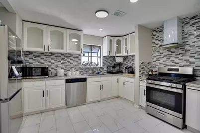 4010 Oak Terrace Court, Houston, TX 77082 - Photo 20