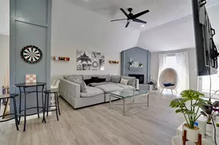 4010 Oak Terrace Ct, Houston, TX 77082 - Photo 2