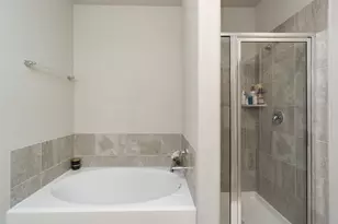 513 Sugar Trail Dr, League City, TX 77573 - Photo 16