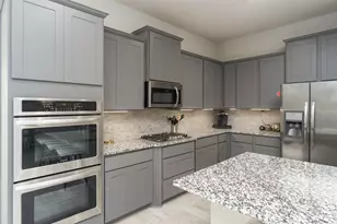 513 Sugar Trail Dr, League City, TX 77573 - Photo 10