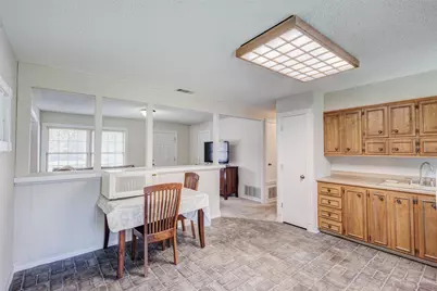 827 Bell Drive, Euless, TX 76039 - Photo 8