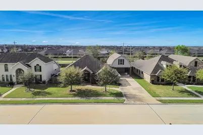 2009 Amado Lane, League City, TX 77573 - Photo 8