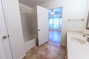 4802 Treadgold Ln, Bryan, TX 77802 - Photo 18