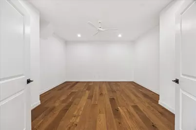 4951 Glenmeadow Drive, Houston, TX 77096 - Photo 24