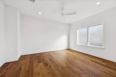 4951 Glenmeadow Drive, Houston, TX 77096 - Photo 30