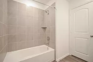 5778 Hampton Vly Dr, Houston, TX 77373 - Photo 10