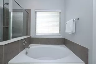 19 Canterborough Pl, Tomball, TX 77375 - Photo 24