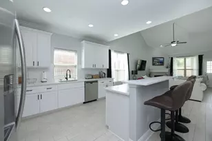 19 Canterborough Pl, Tomball, TX 77375 - Photo 8
