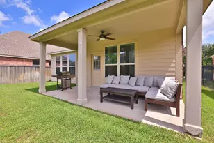 19 Canterborough Pl, Tomball, TX 77375 - Photo 36