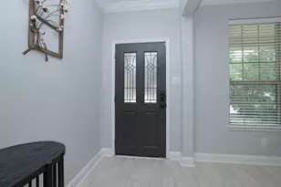 19 Canterborough Pl, Tomball, TX 77375 - Photo 6