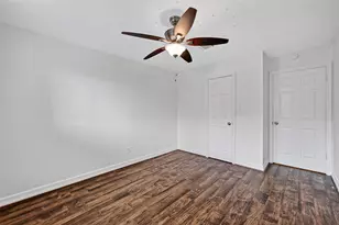 14222 Stokesmount Dr, Houston, TX 77077 - Photo 34