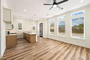 8715 Edgar St, Houston, TX 77051 - Photo 2